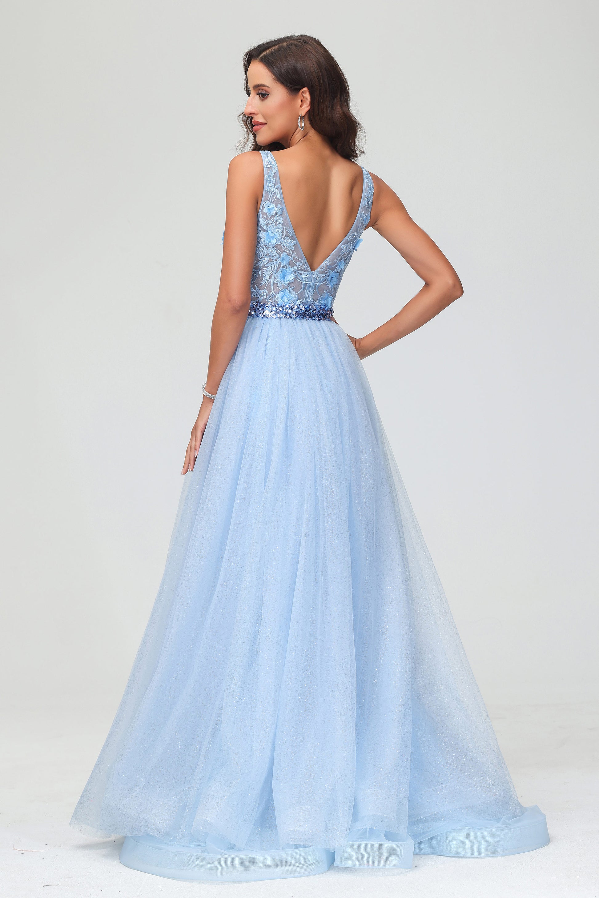 Deep V-neck Applique A-Line Sweep Train Tulle Gown DUNTERY UK Deep V-neck Applique A-Line Sweep Train Tulle Gown DUNTERY UK