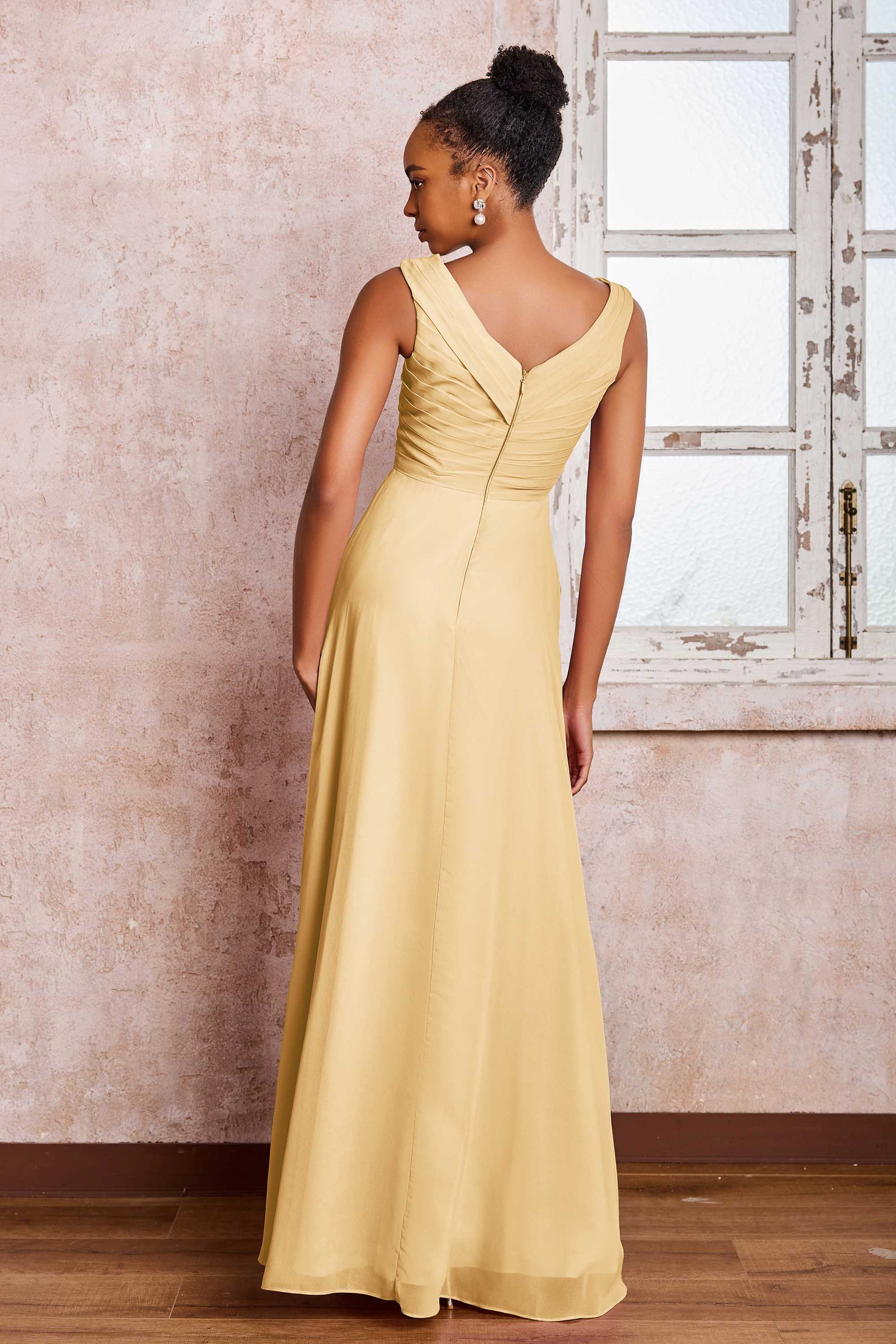 Emerald Green Mother Of The Bride Dress Plus Size Azazie Myrtle Champagne A-Line Pleated Chiffon Emerald Green Mother Of The Bride Dress Plus Size Azazie Myrtle Champagne A-Line Pleated Chiffon